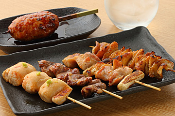 KOYOI 炭火焼と旬菜の焼き鳥盛り合わせ