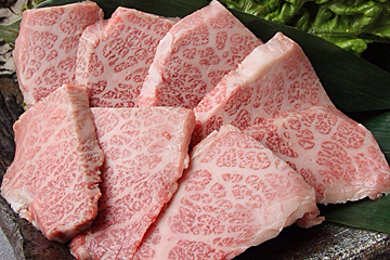 溶岩焼 薩摩屋 新宿店の特選和牛カルビ