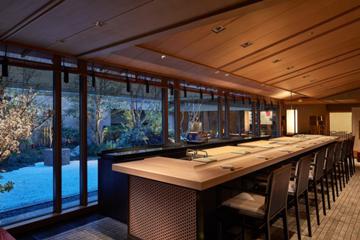 日本料理 花筐の店内2