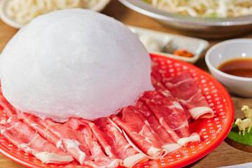 しゃぶしゃぶ すき焼き めり乃 新宿店の写真1
