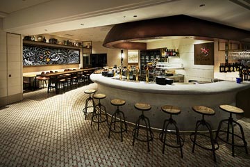 Bar＆Tapas Celonaの写真2