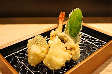 天ぷら 天寅 ミッドタウン日比谷店の写真1