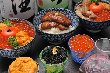 酒友はなび 梅田店の雲丹/キャビア/いくら　おちょこ丼