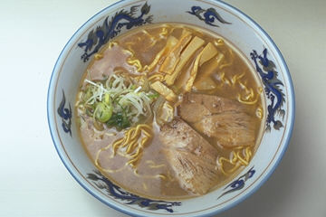 元祖旭川ラーメン ぺーぱん