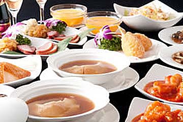 パンダレストランの鶏肉のサクサク揚げ エスニックソース添え