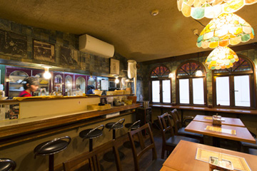 カレーの店 ガンジーの写真2