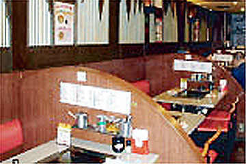お好み焼き ゆかり 富国ビル店の落ち着いて食事を楽しめる空間