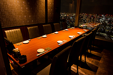 北の味紀行と地酒 北海道 カレッタ汐留店の綺麗な夜景を眺めながら食事ができる個室