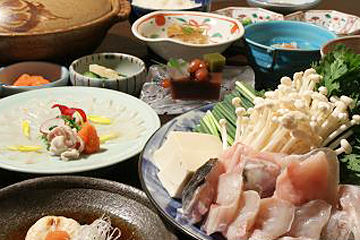 日本料理 ふぐ舗にしぶちのふぐコース一例