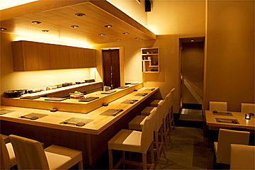 細小魚  isana sushi Bar