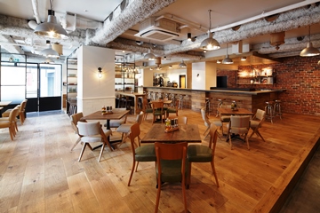 cafe dining&Bar 104．5