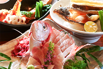 串焼き・魚 宮川 新宿野村ビル店の鮮魚の姿造り他