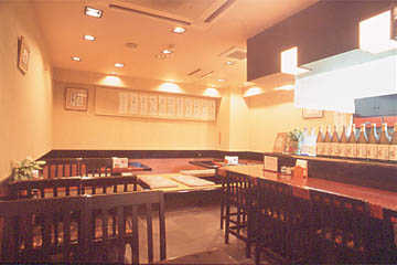 広島瀬戸内料理 雑草庵の4～10人の宴会にも最適の店内