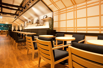 CAFE＆BAKERY MIYABI 神保町店の1人でもゆっくりと寛げる