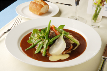 フランス料理 Vis－a－Vis
