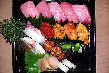 新明石鮓の大陸にぎり（1人前8000円）