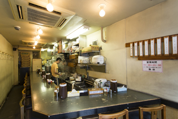 らーめん 風来居 新宿店の写真2