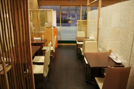 南青山Essenceの写真1