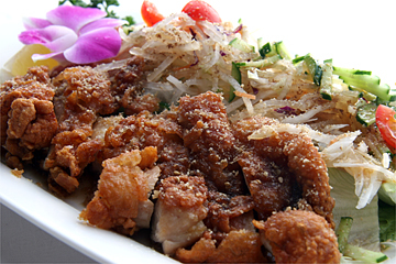 バー誰主？君主！の中華風唐揚げ