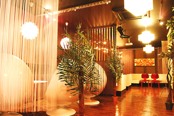 Fooding＆CafeBar Charlie Brown