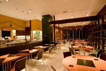 イタリアンカフェ ぶどうの木 金沢フォーラス店