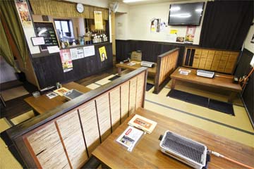 とり・ホルモン・あみ焼  だるまや 松阪駅前