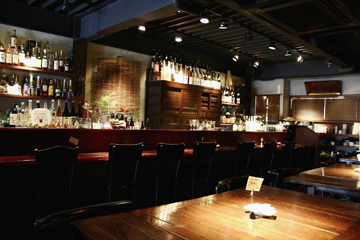 Restaurant Bar 軽軽