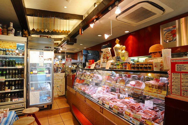 ケーニッヒ 吉祥寺店の写真1