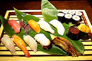 おいしい寿司と活魚料理 魚の飯 新橋の寿司盛り合わせ