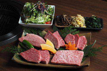 炭焼肉 石田屋。本店のメニュー例