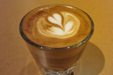 『ブルーボトルコーヒー』カフェラテ