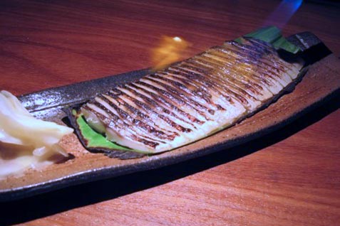 「満月酒場 別館BY」の「自家製炙り締めさば」