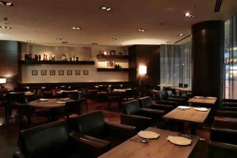 「VILLAZZA」の店内