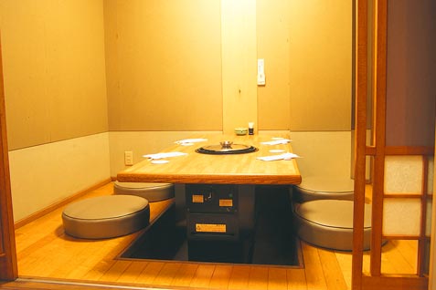 「あじびる 花心 本店 」の掘りごたつ個室