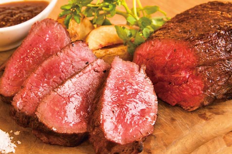 「神田の肉バル RUMP CAP 池袋西口店」の「ビーフランプキャップ」