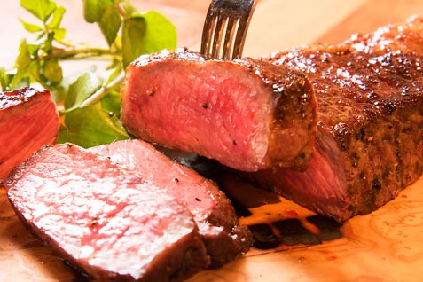「神田の肉バル RUMP CAP 池袋西口店」の「ビーフサーロイン」
