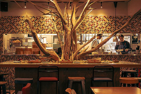 『Wine restaurant The Attachment 池袋店』店内イメージ