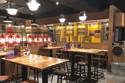 「神田の肉バル RUMP CAP 池袋西口店」店内