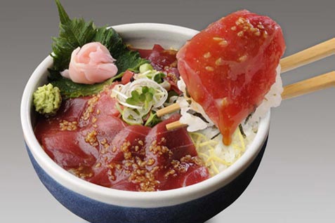 『割烹　冨久井』の「ごまだれ鉄火丼」