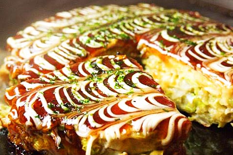 お好みもんじゃ 横浜西口店のお好み焼き例