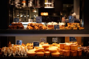 「THE CITY BAKERY 中目黒」の店内パン