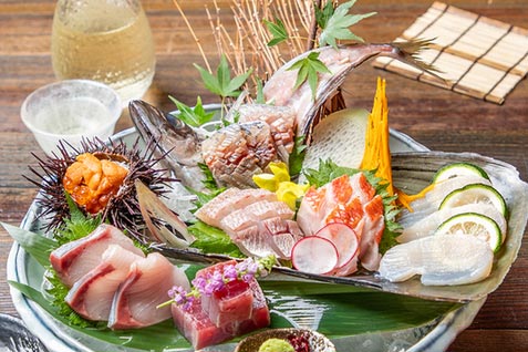 『蒸し屋清郎 渋谷』の絶品「清郎名物 大鉢旬魚海宝盛合せ」