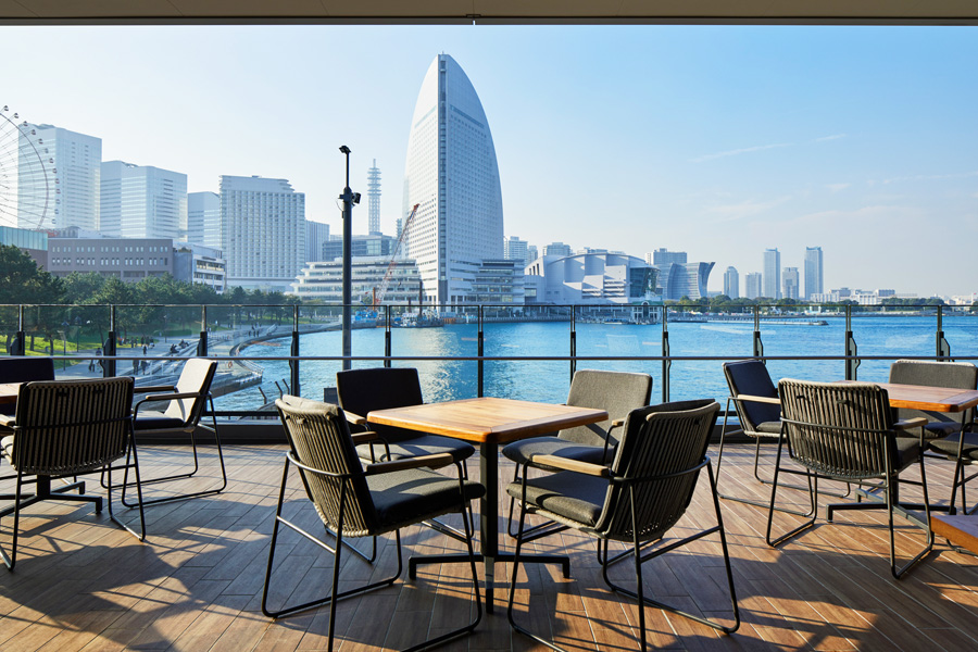 「QUAYS pacific grill」の2Fテラス席