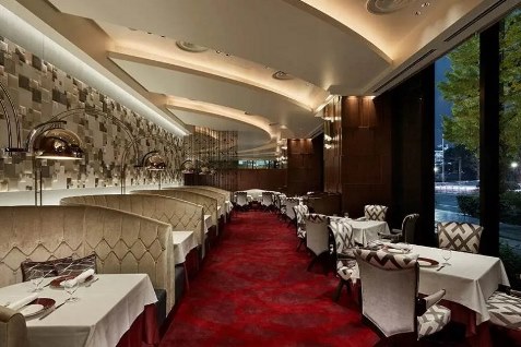 『ローストビーフ＆グリル ロッシニ』の店内