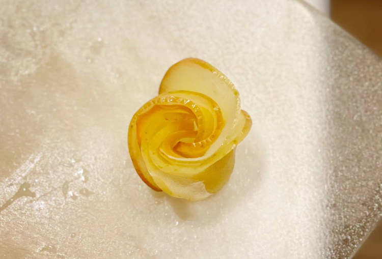 バラのりんごケーキのレシピ