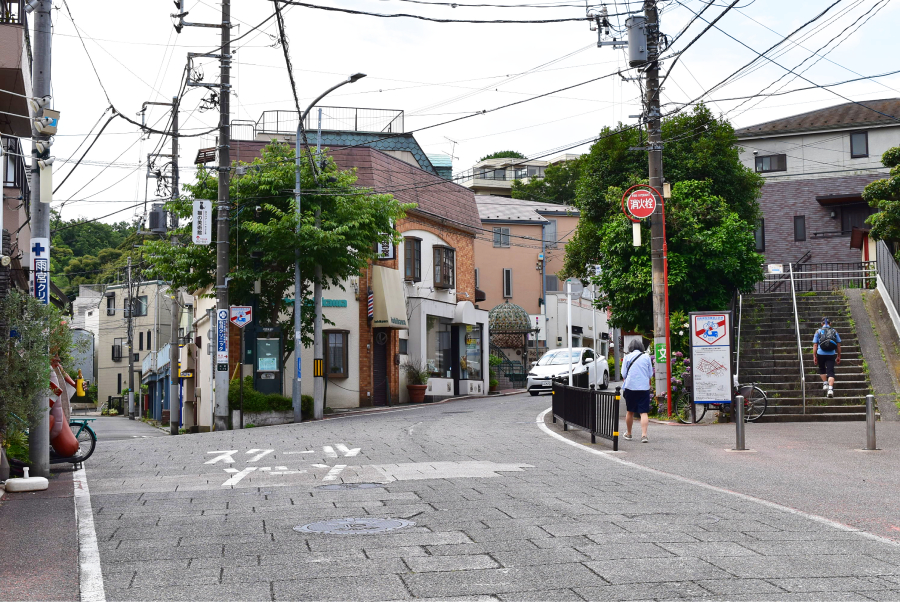 元町の代官坂
