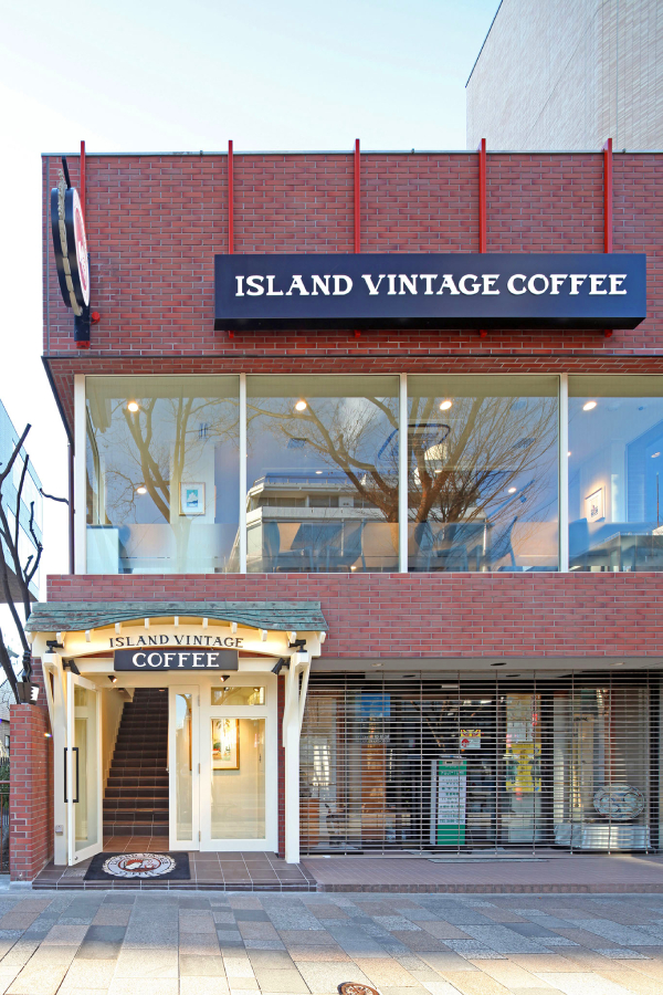 「アイランド ヴィンテージ コーヒー (Island Vintage Coffee)表参道店」の外観