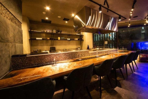 「WAGYU LIVERARY」の店内