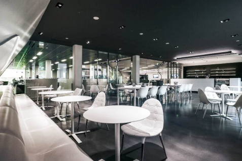 「Audi delight cafe」の店内