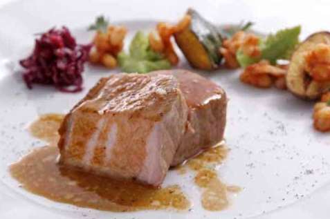 『LA TOURELLE』の肉料理
